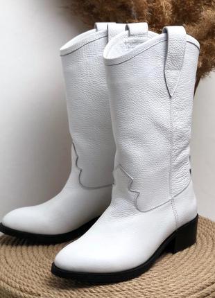 Сапоги казаки из натуральной кожи белой