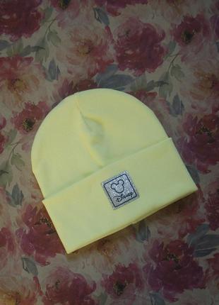 Шапка з відворотом для дівчинки, шапка disney жовтого кольору