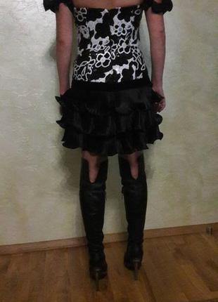 Шикарне плаття з відкритими плечиками,верх корсетиком розшите паєтками розмір s2 фото