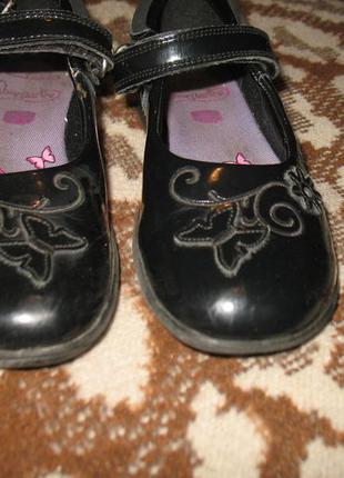 Туфельки clarks