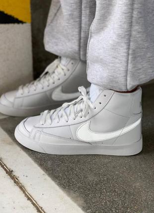 Женские кроссовки nike blazer high "77 reflective swoosh1 фото