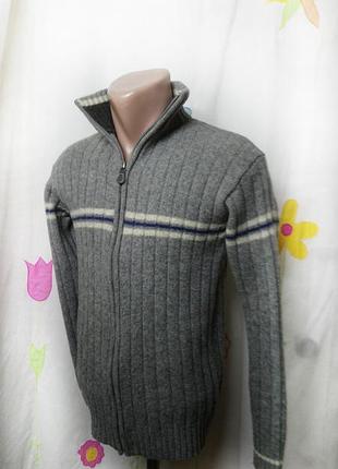 100 % wool супер тепла 👍 вовняна кофтина 👍брендовий