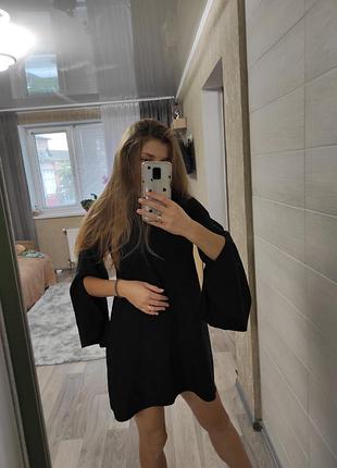 Плаття з рукавом кльош ,дуже стильне ,короткий ,трапеція