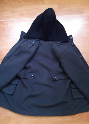 Демисезонное шерстяное пальто с трикотажным капюшоном10 фото