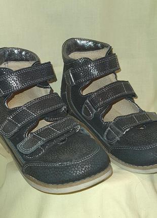 Детские кожаные ортопедические туфли босоножки для девочки allure thomas heel 29eu 19 см