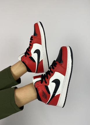 Женские кроссовки nike air jordan high black/red, высокие джорданы черные с красным2 фото