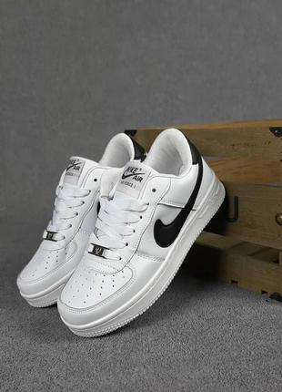 Кроссовки nike air force 1 белые с чёрным9 фото