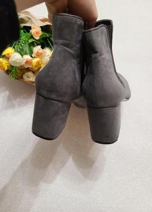 Ботинки женские,широкий каблук h&m3 фото