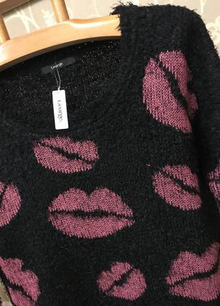 Нереально красивый и стильный брендовый вязаный свитер с губами 20.7 фото