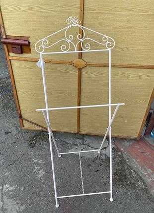 Подставка, вешалка для одежды