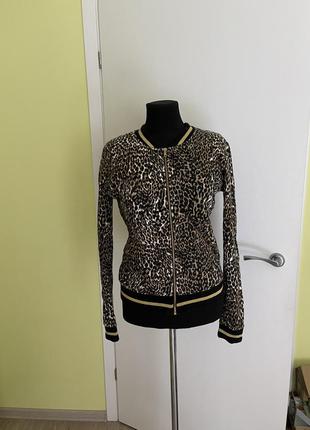 Леопардовый бомбер м