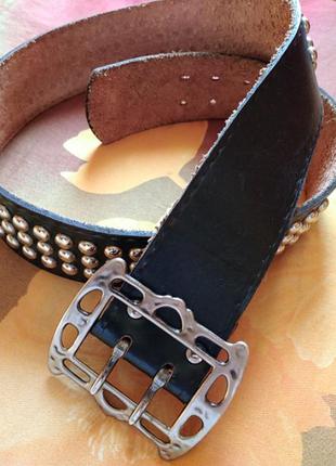 Шикарный винтажный ремень. очень красивый.