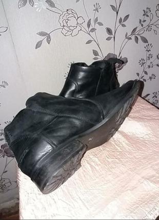 Фирменные кожаные ботинки