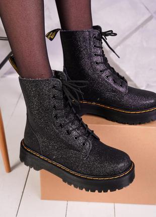 Шикарные кожаные ботинки dr martens