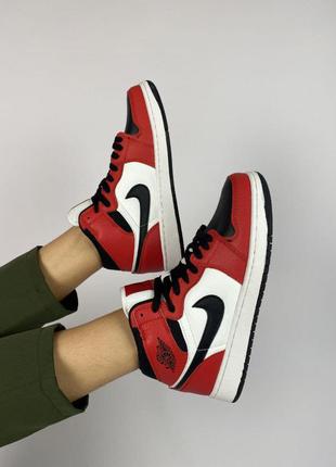 Clikshop женские кроссовки nike air jordan 1 retro красные с черным/белым новинка6 фото