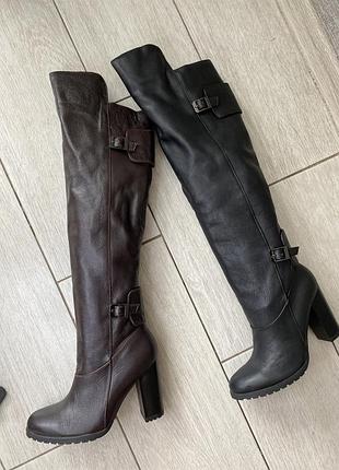 Коричневые кожаные демисезонные сапоги