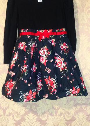 Шикарное стильное чёрное в розах платье с длинным рукавом пышная юбка