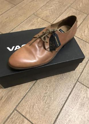 Туфли фирменные кожаные