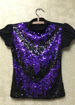 Кофта в паетках