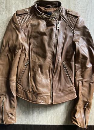Шкіряна куртка zara