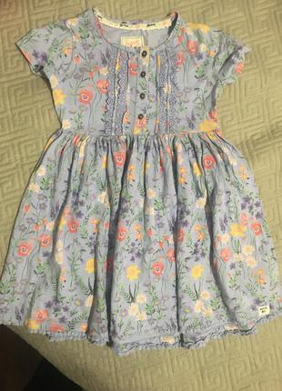 Платье на девочку 4-5 лет
