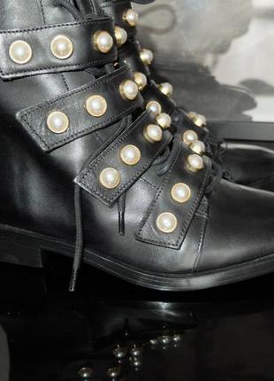 Кожаные ботинки в жемчугах zara4 фото