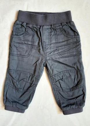Хлопковые серые штаны на трикотажной подкладке topomini германия на 6-9 месяцев (74см)1 фото
