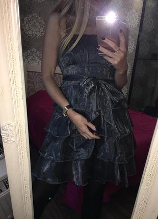 Сукня з банта