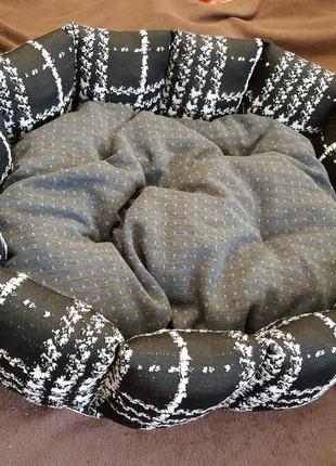 Лежанка лежак спальное место для кошек и собак размер 57×57 см2 фото