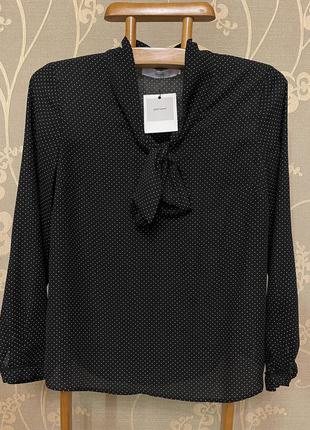 Очень красивая и стильная брендовая блузка в горошек.7 фото