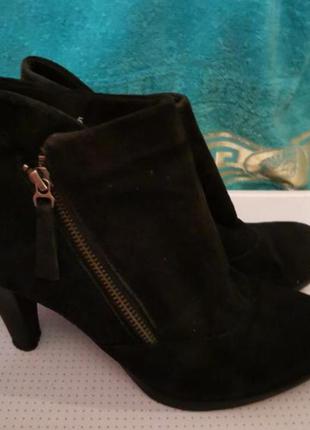 Ботинки женские 39р