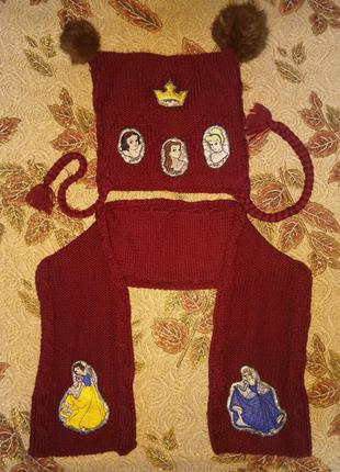 Классный тёплый эксклюзивный вязаный комплект с вышивкой disney princess, шапка и шарф1 фото