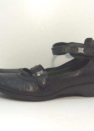 Оригінальні шкіряні туфлі karston р. 38-395 фото
