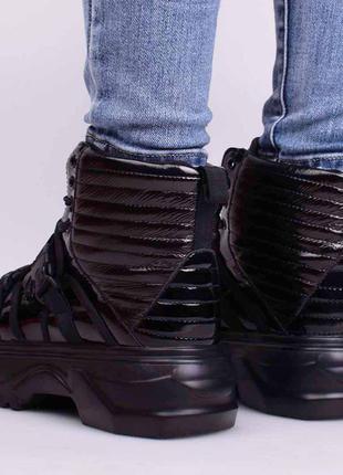 Стильные черные осенние деми ботинки на платформе толстой подошве массивные модные короткие3 фото