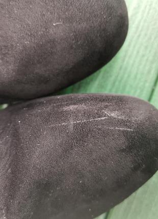 Роскошные сапоги с вышивкой