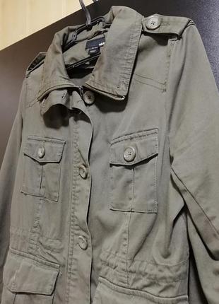 Курточка цвета хаки известного бренда1 фото