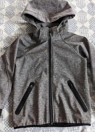 Куртка softshell  на 5-7 років.