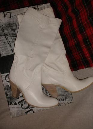 Нові натуральної шкіри білі високі чоботи bata1 фото
