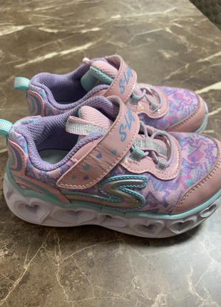 Кроссовки для девочки skechers