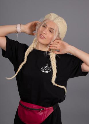 Парик блонд женский длинный с косичками на сетке из термоволос4 фото