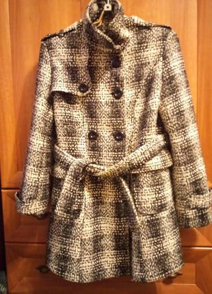Стильне пальто демісезонне на дівчинку-підлітка3 фото