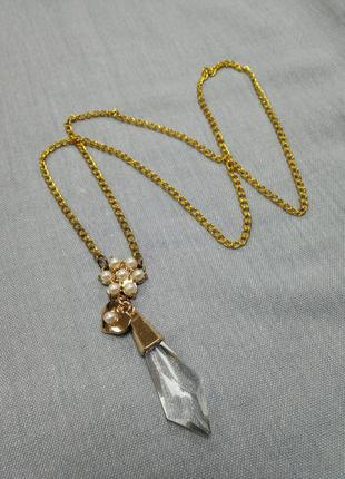 Кулон капелькой острой с жемчугом на золотистой цепочке2 фото