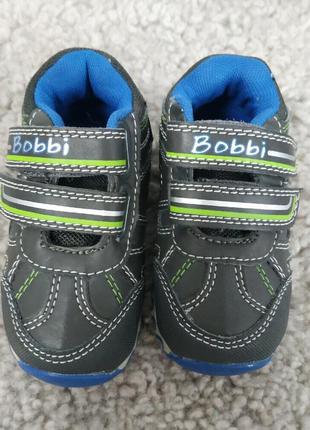 Фірмові кросівки для малюка від bobbi 20 р7 фото