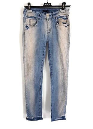 Джинси з фактурної тканини