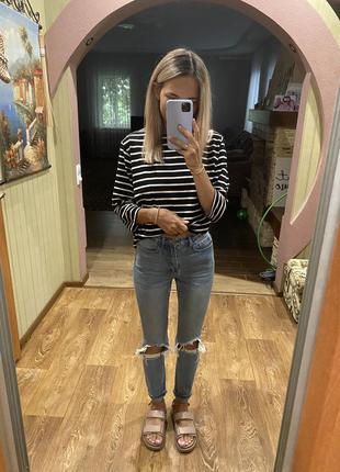 Джинсы mom fit