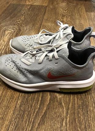 Кросівки nike