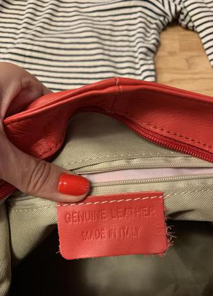 Итальянская кожаная сумка genuine leather italy,фирменная красная сумочка2 фото