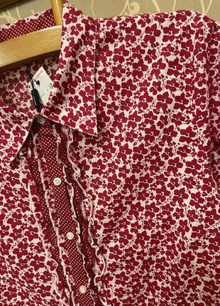 Очень красивая и стильная брендовая блузка в цветах..100% коттон.10 фото