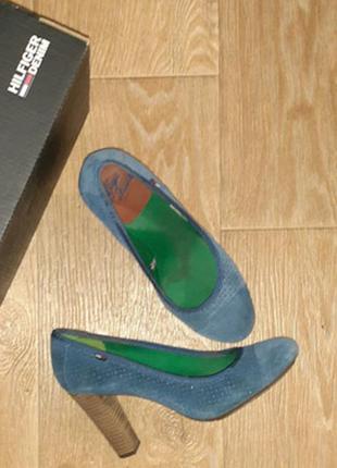 Продам стильные ,удобные туфли лодочкиtommy hilfiger (оригинал)3 фото