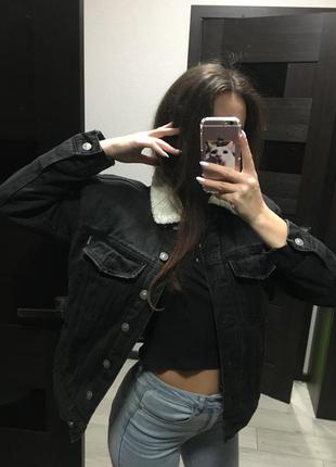 Утеплена джинсовці bershka чорна осінь/весна